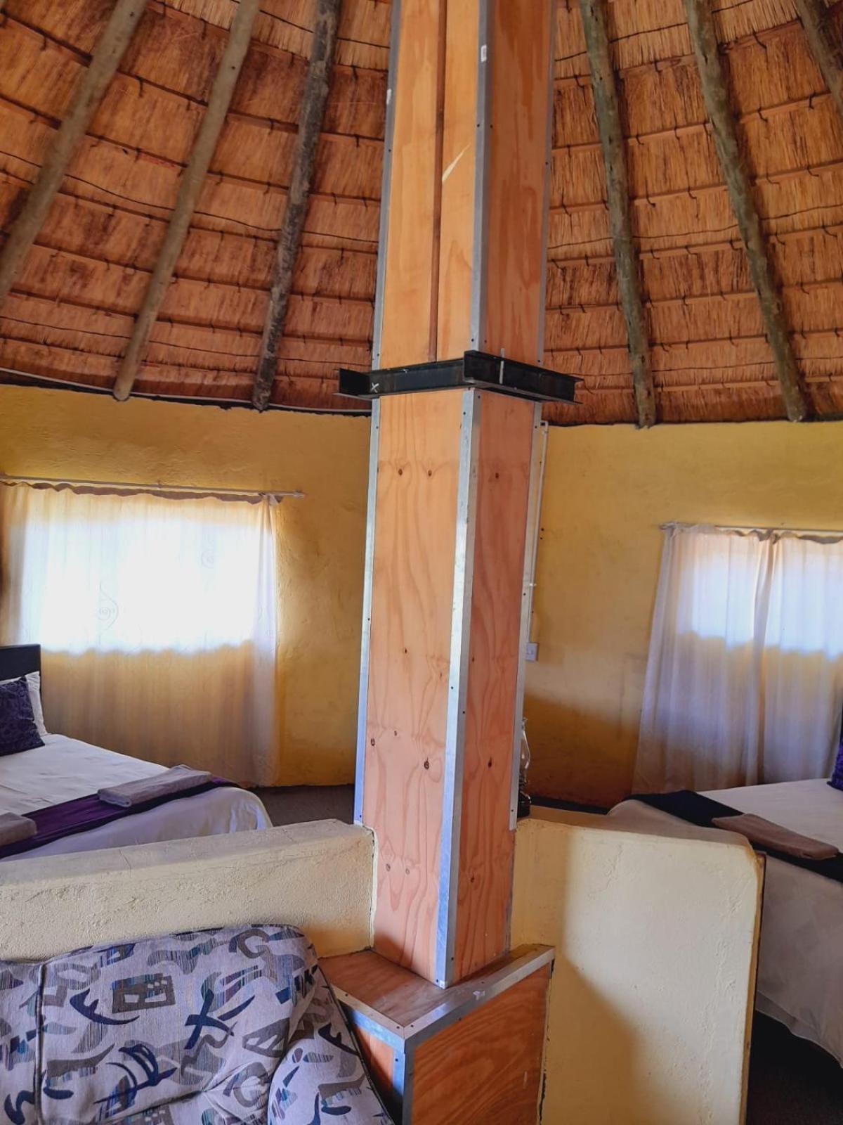 Sani Stone Lodge Mokhotlong Exteriör bild