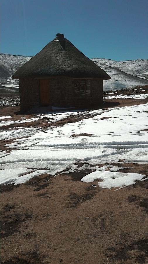 Sani Stone Lodge Mokhotlong Exteriör bild